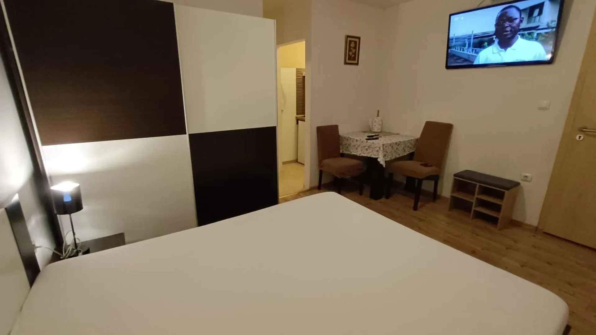 Apartments Andria زادار